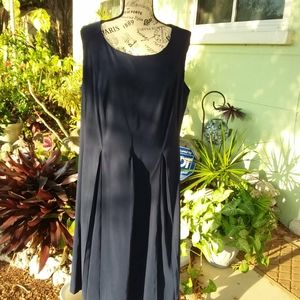 Dressbarn size 14 w navy blue sleeveless dress
